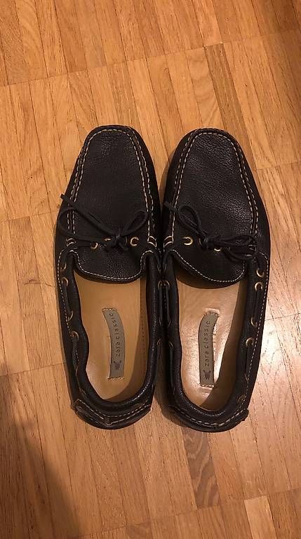 Scarpe da uomo: Bootsschuhe / Loafer Zara Gr. 42 – Usato da Luzern venduto da CooperX