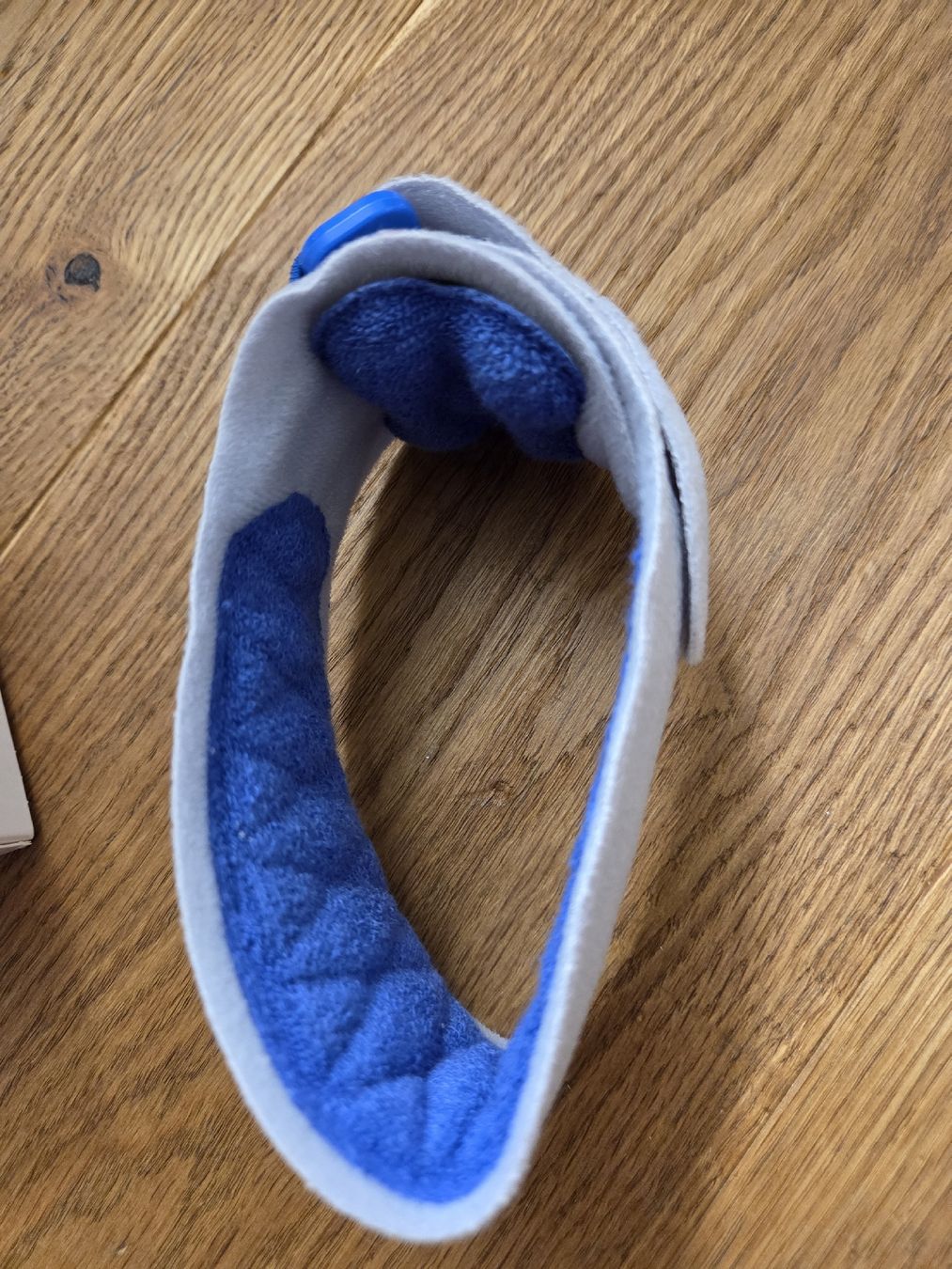 Medizinische Geräte: Bauerfeind EpiPoint Ellenbogenspange grau Einheitsgrösse – Gebraucht aus Hochdorf von lor_27 2