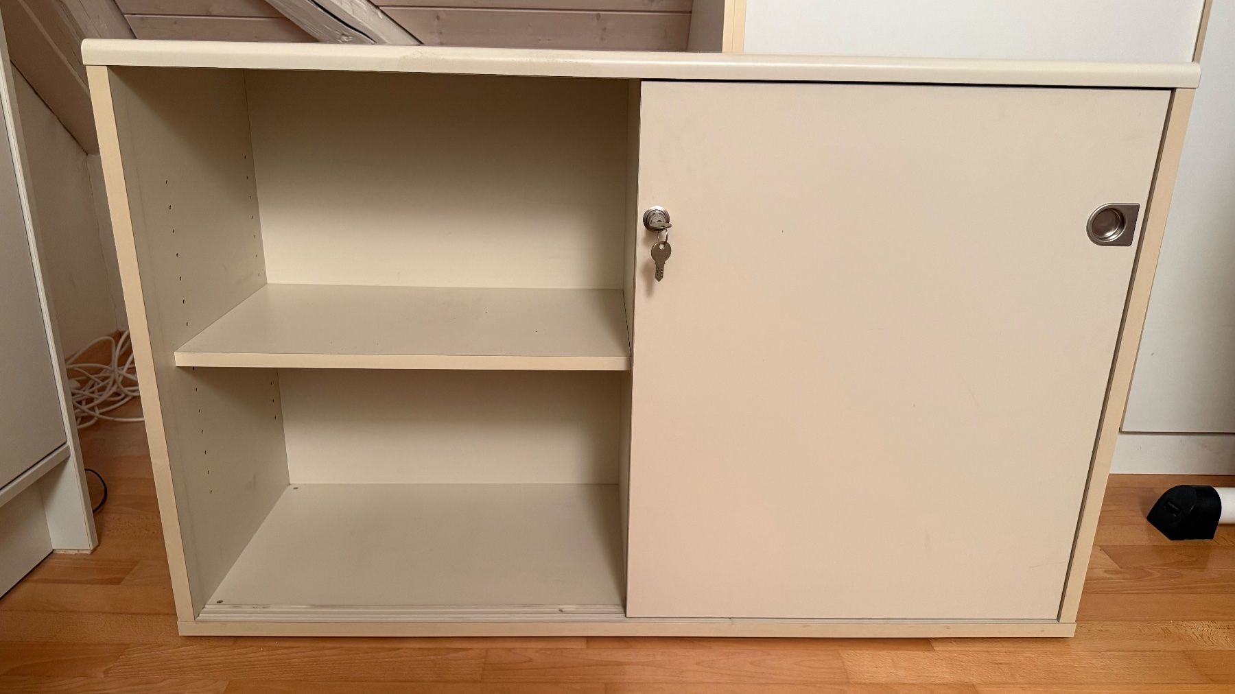 Scrivanie: Grosses Eckpult mit 2 Korpussen + Beistellschrank – Usato da Meilen venduto da MockUrs 8