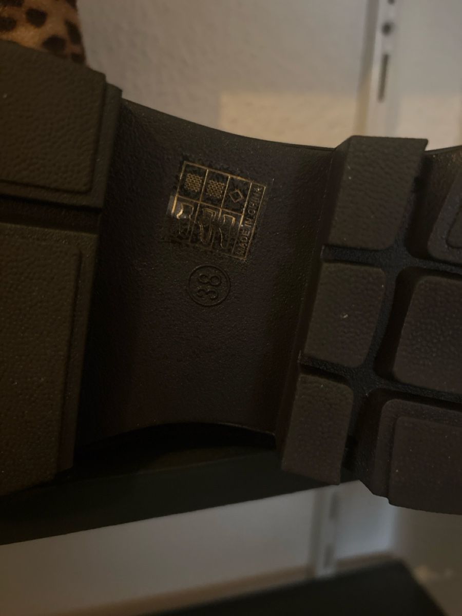 Scarpe da donna: Schuhe / Stiefeletten Gr.38 – Nuovo (secondo la descrizione) da Münchenstein venduto da cyoni 2