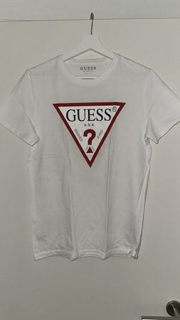 Guess T-Shirt Slim Fit Grösse S weiss neuwertig