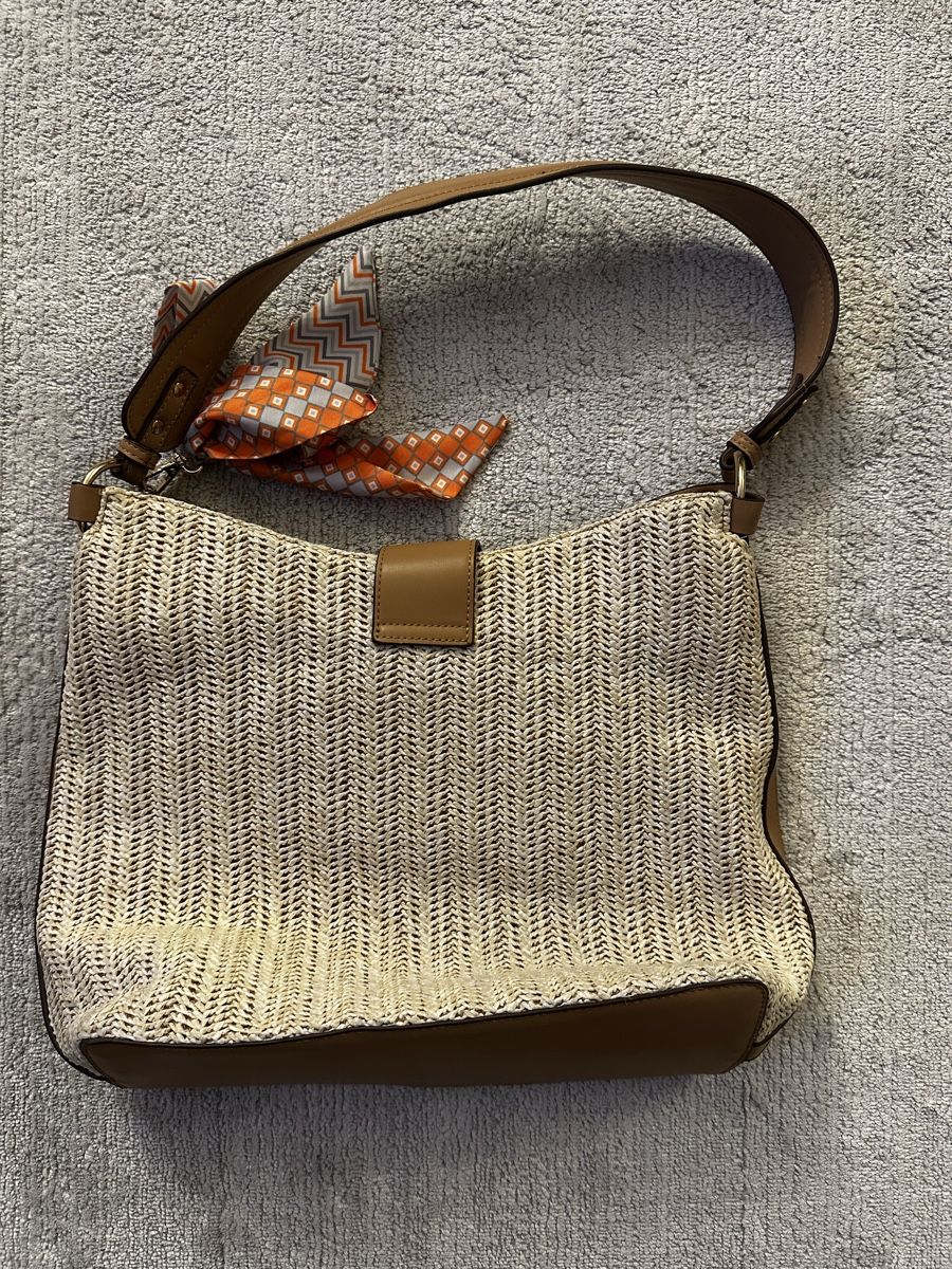 Taschen für Damen: Handtasche mit Stroheffekt – Neu (gemäss Beschreibung) aus Buchs ZH von Maliqi0 1