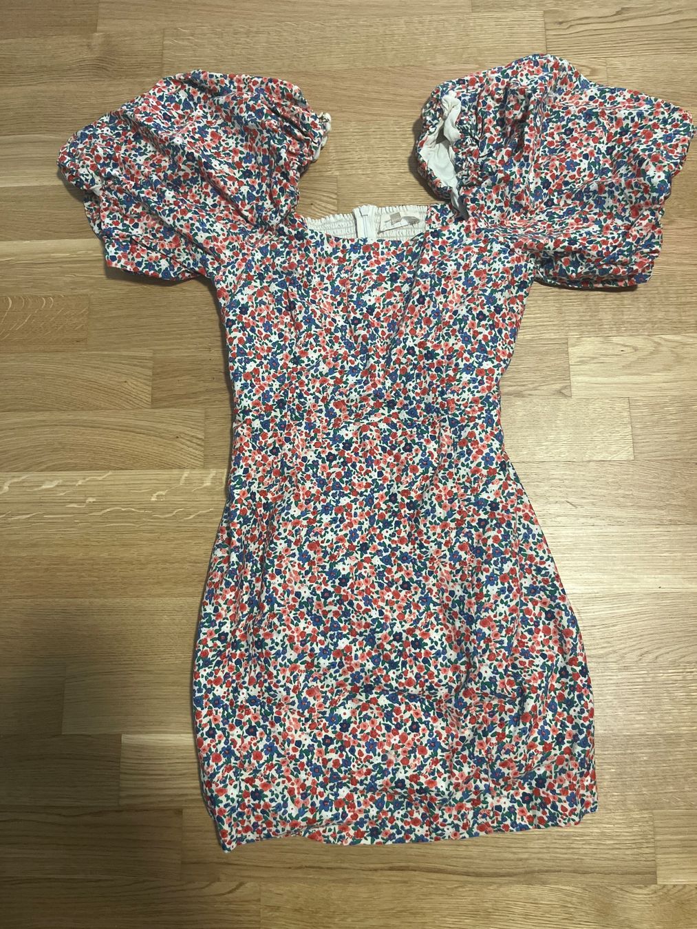 Sezane Vestiti: Sezane Sommerkleid Gr. 36 – Usato da Neuchâtel venduto da min_g6ty