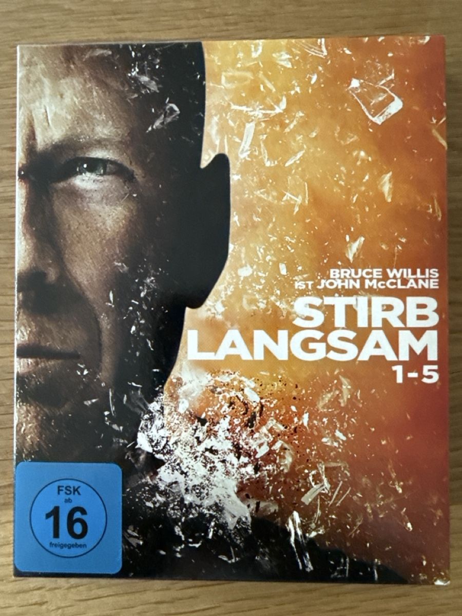 Tutti i DVDs: Stirb langsam 1-5 – Nuovo (secondo la descrizione) da Münsingen venduto da Sim2977