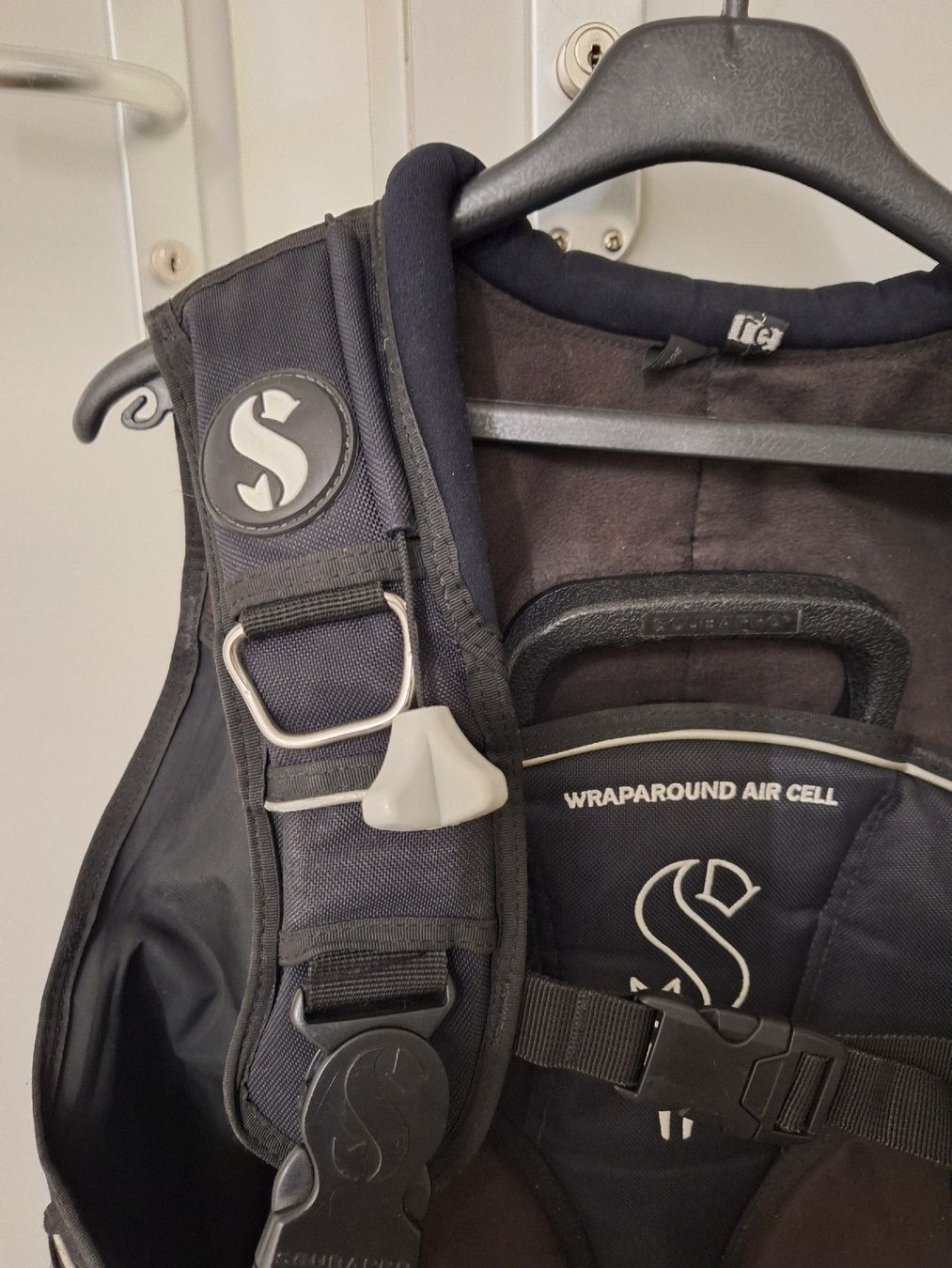 Scubapro Mute per immersioni: Scuba Glides X Tarierjacket Grösse L – Usato da Wetzikon ZH venduto da Petra210 3