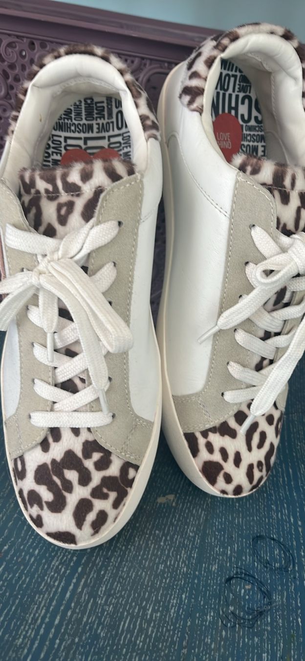 Moschino Damenschuhe: Moschino Love Sneaker – Neu (gemäss Beschreibung) aus Tagelswangen von patricia051 1