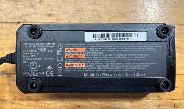 Ladegeräte: BOSCH Kompakt-Ladegerät 36-2/100-240 Active/Performance – Neu und originalverpackt aus Niederhelfenschwil von kwu_x58q 1