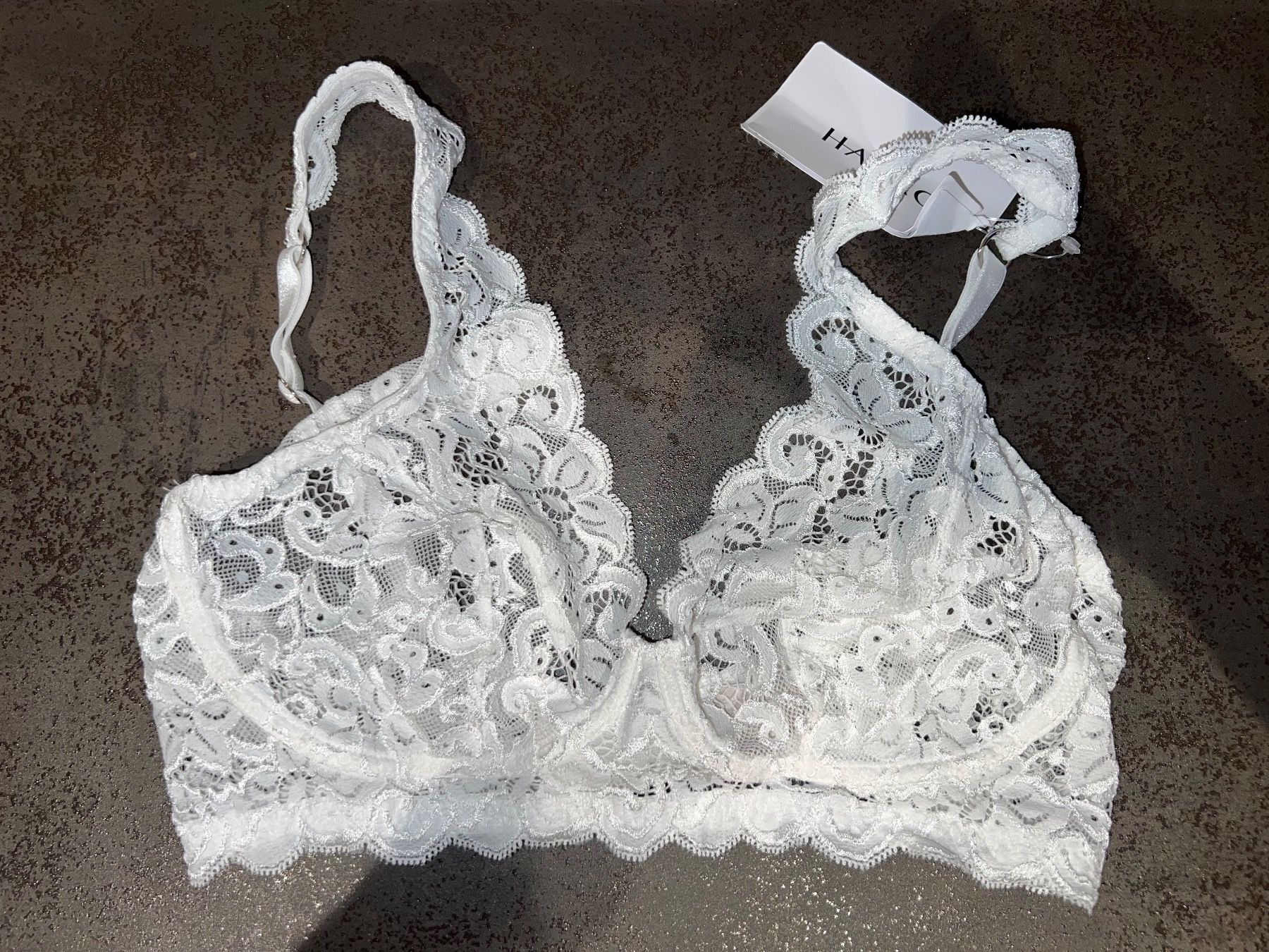 Hanro Altra biancheria intima: BH HANRO 75c neu – Nuovo (secondo la descrizione) da Dornach venduto da samuti