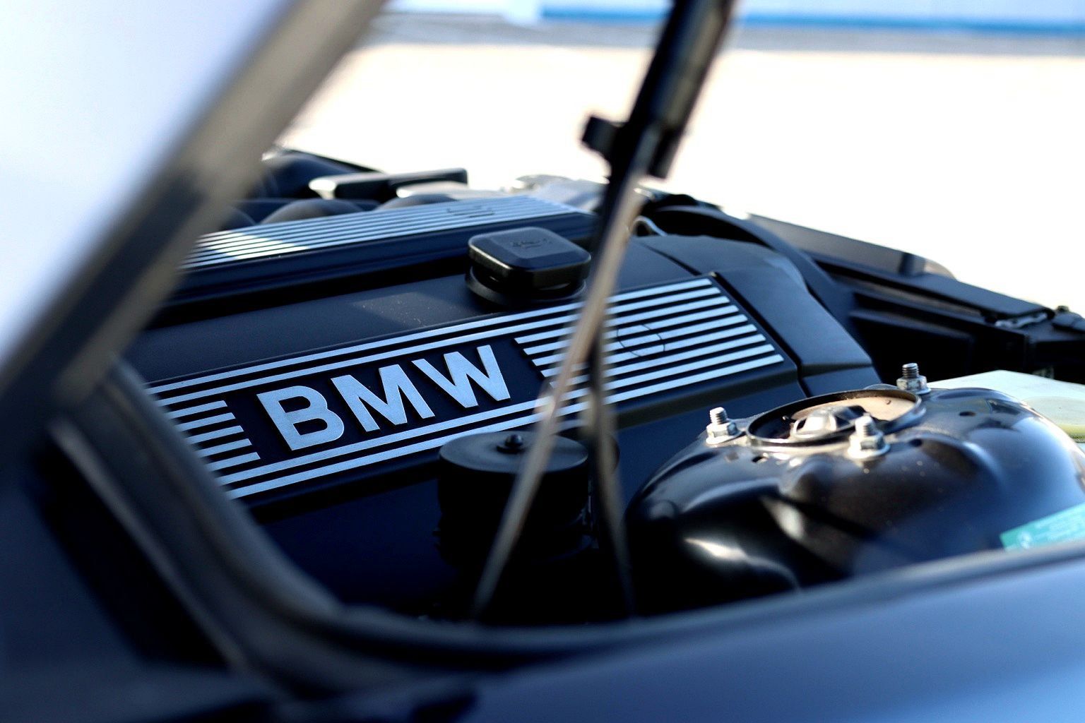 Automobili: BMW 328i E36 Touring – Usato da Reinach AG venduto da buerki90 7