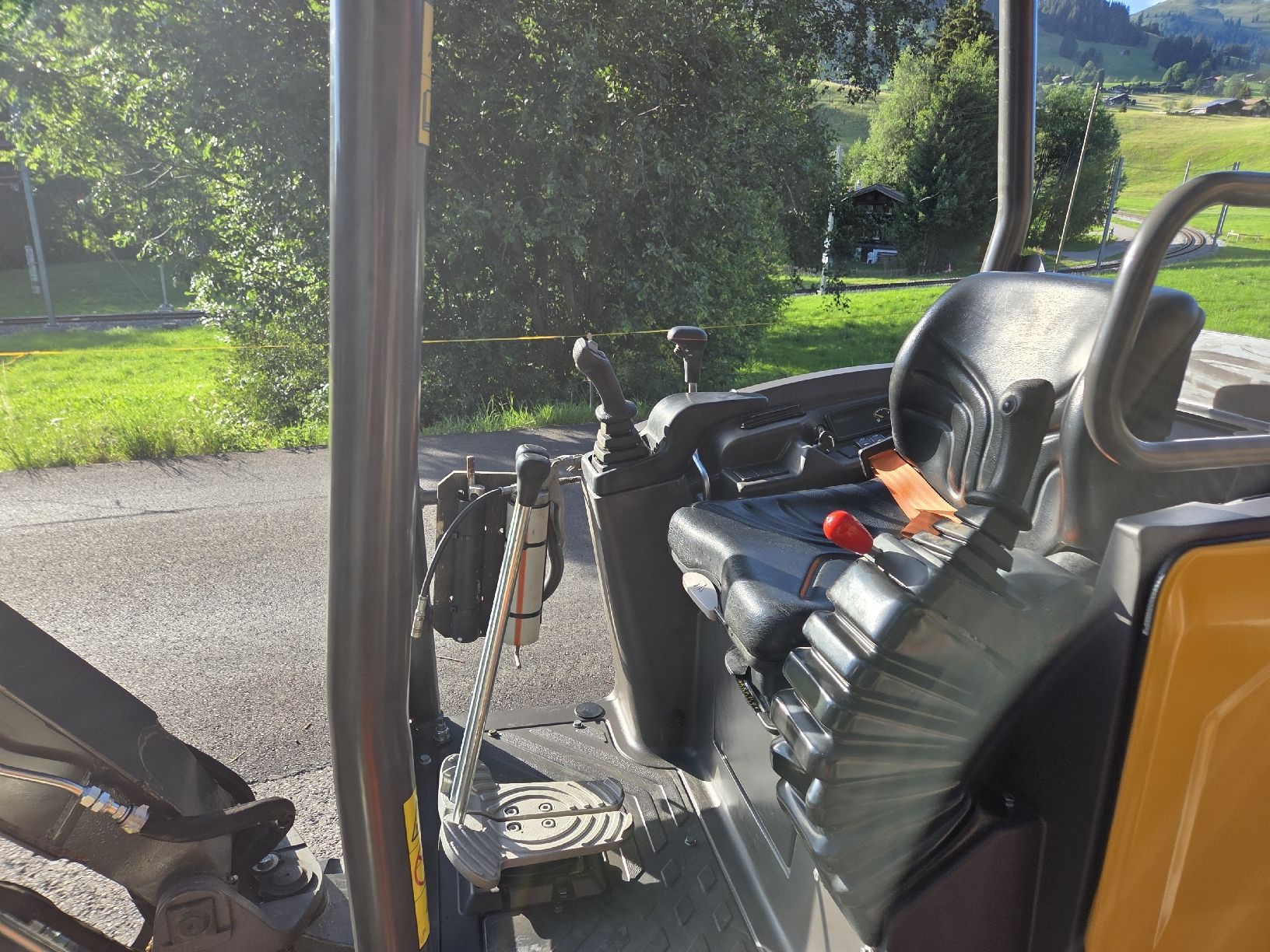 Volvo Bagger: Volvo Bagger EC20E – Gebraucht aus Schönried von Chuebu1 6
