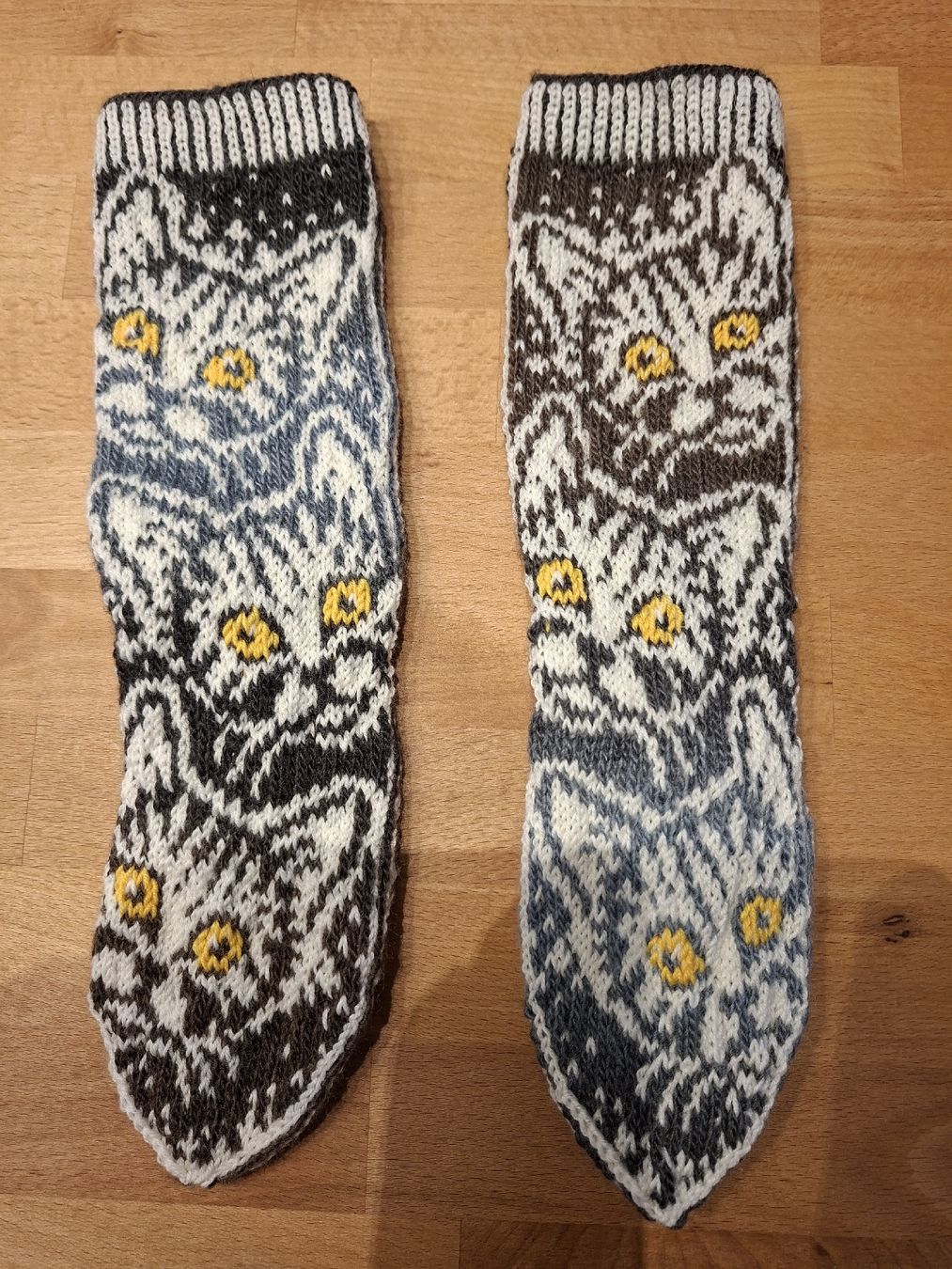 Calze: Warme, handgestrickte Socken mit Muster, Grösse 38 – Nuovo e nell'imballaggio originale da Günsberg venduto da optiplex01 1