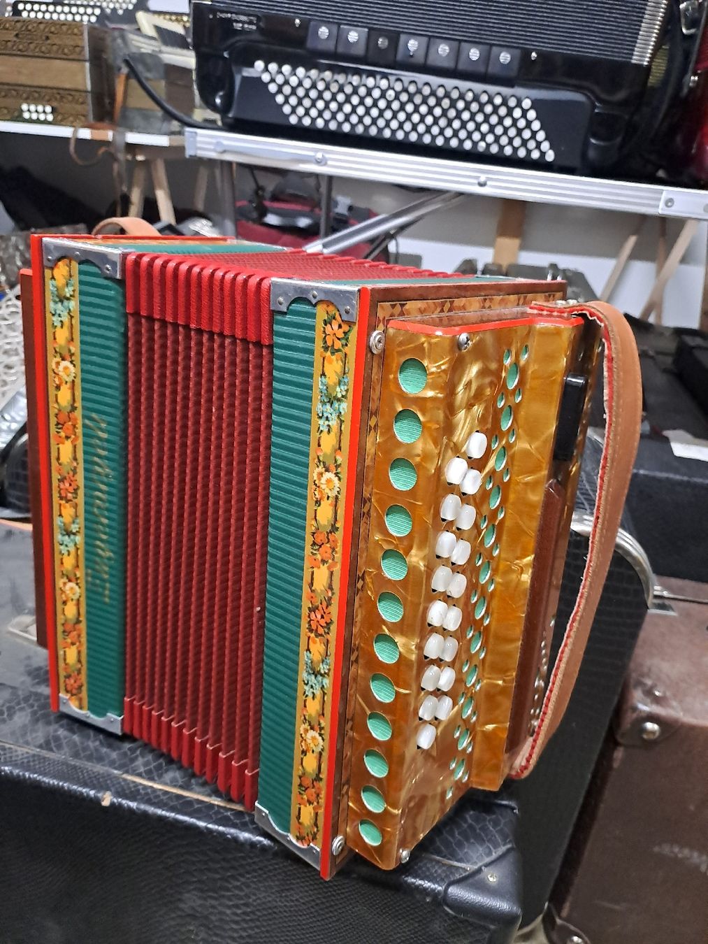 Instruments de musique: 2.chorig top orgeli – D'occasion à Villeneuve par BibiVintage 6