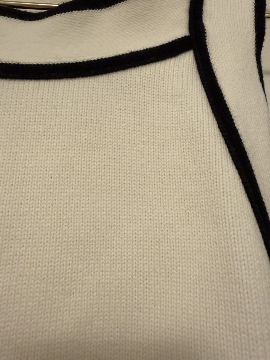 Massimo Dutti Top: Massimo Dutti Top, weiss mit schwarzen Details, Gr. S – Usato da Perlen venduto da b.b10 2