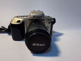 Nikon F50 + AF Nikkor 35-80mm f/4.5-5.6 D | Bon t – Bon État