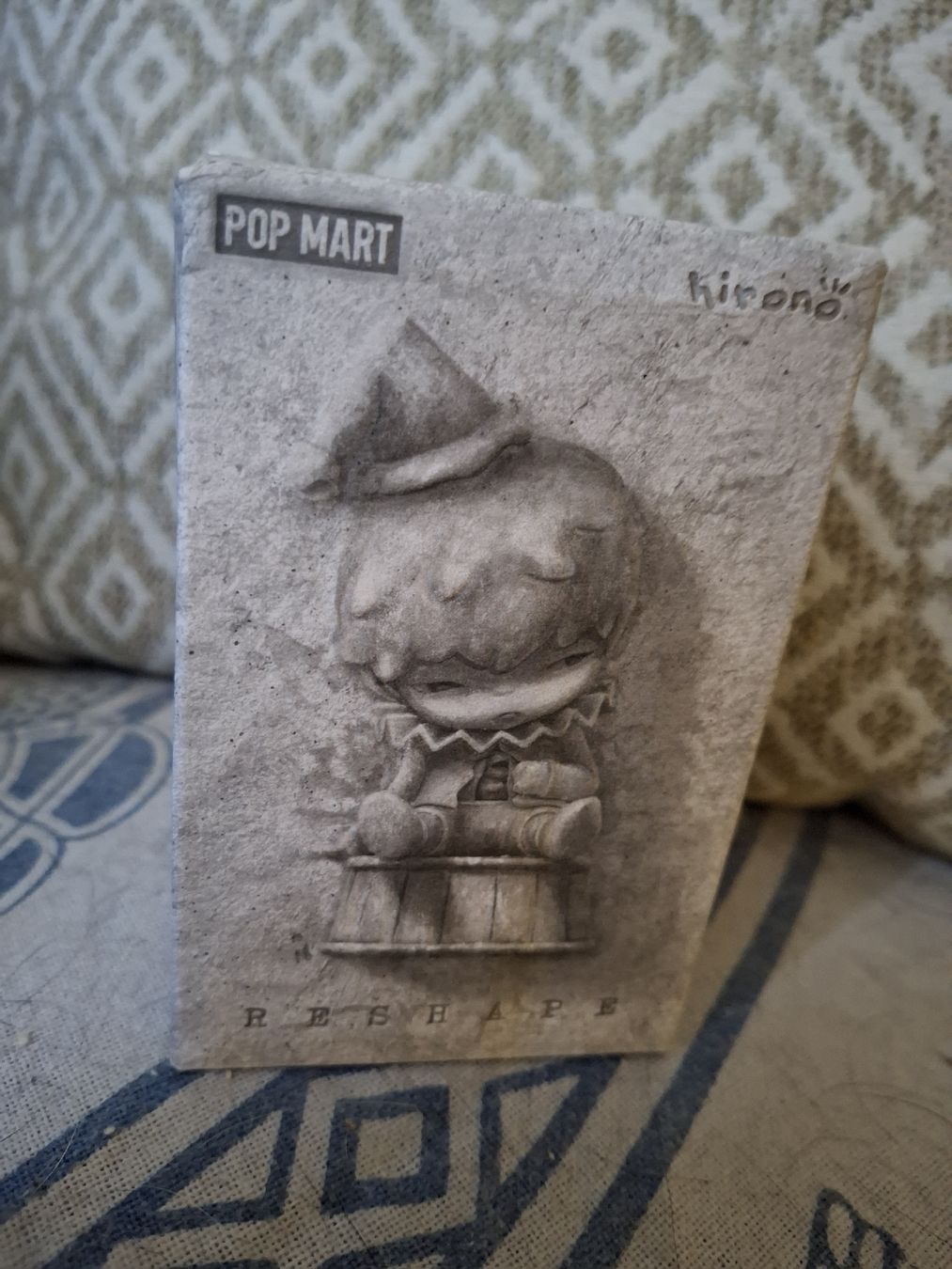 Pop Mart Statuette: Hirono reshape série - POP Mart - Burst – Nuovo e nell'imballaggio originale da Châtel-st-Denis venduto da Nimu661981