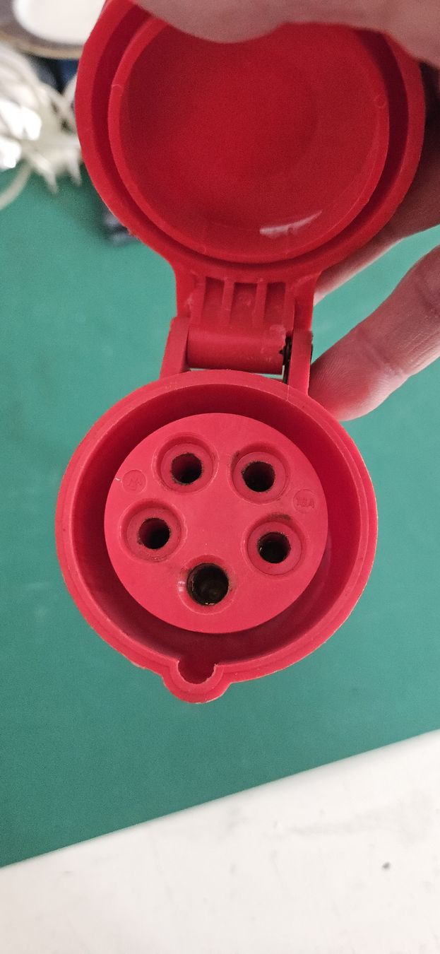 Walther Stecker: CCE Kupplung Type 32A 415Volt 5Polig – Gebraucht aus Nürensdorf von salibeer 2