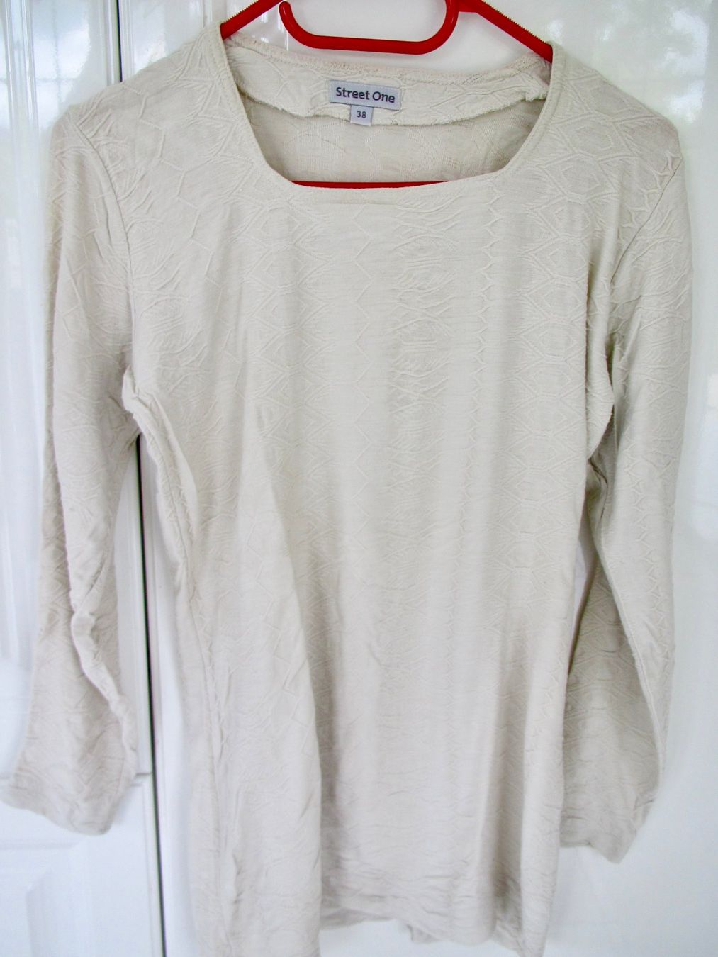 Pullover & Sweatshirts: PULL MIS - SAISON STREET 0NE S – Gebraucht aus Murten von Selliot