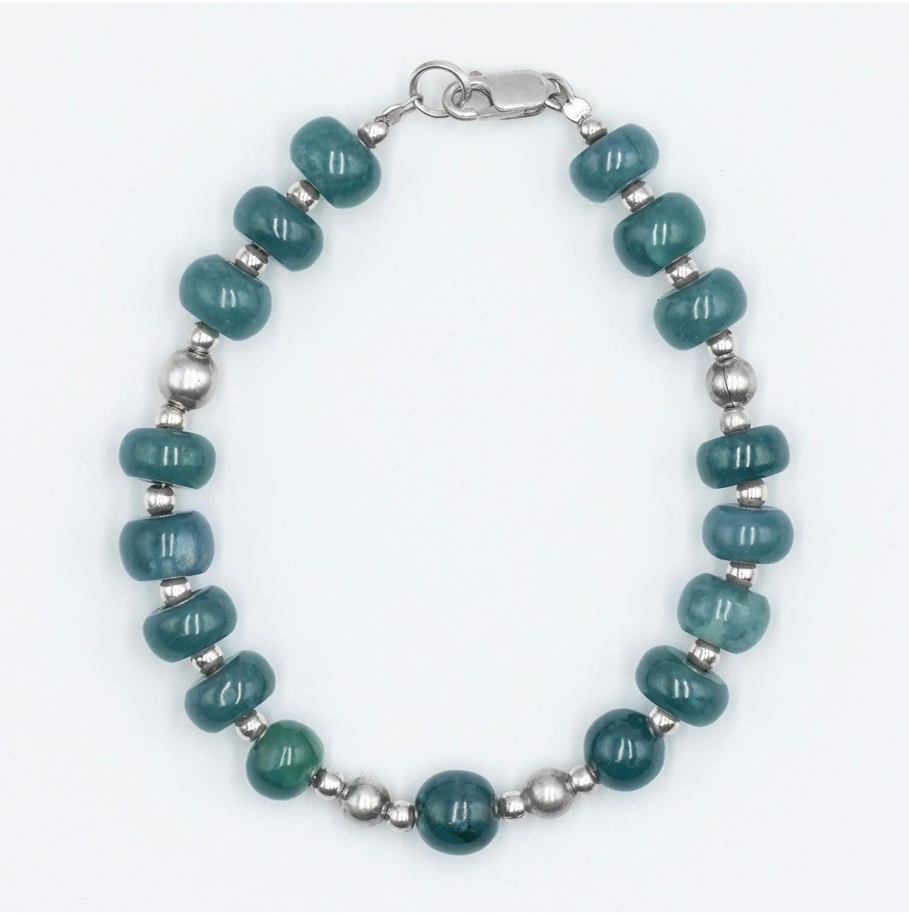 Bracciali & Braccialetti: Armband mit Jade und Silberkugeln – Nuovo e nell'imballaggio originale da Ruggell venduto da JadeShop 1