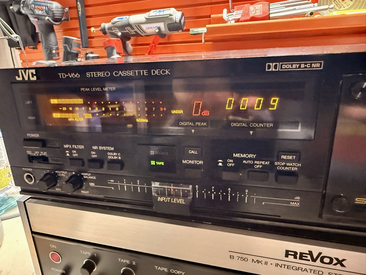 JVC Aufnahmegeräte: JVC TD-V66 Stereo Cassette Deck – Gebraucht aus Safenwil von xmdomi 2