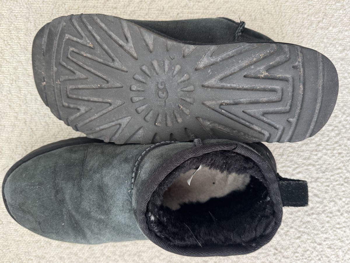 Scarpe da donna: UGG Boots 39 mini – Usato da Zürich venduto da cla_72hf 3