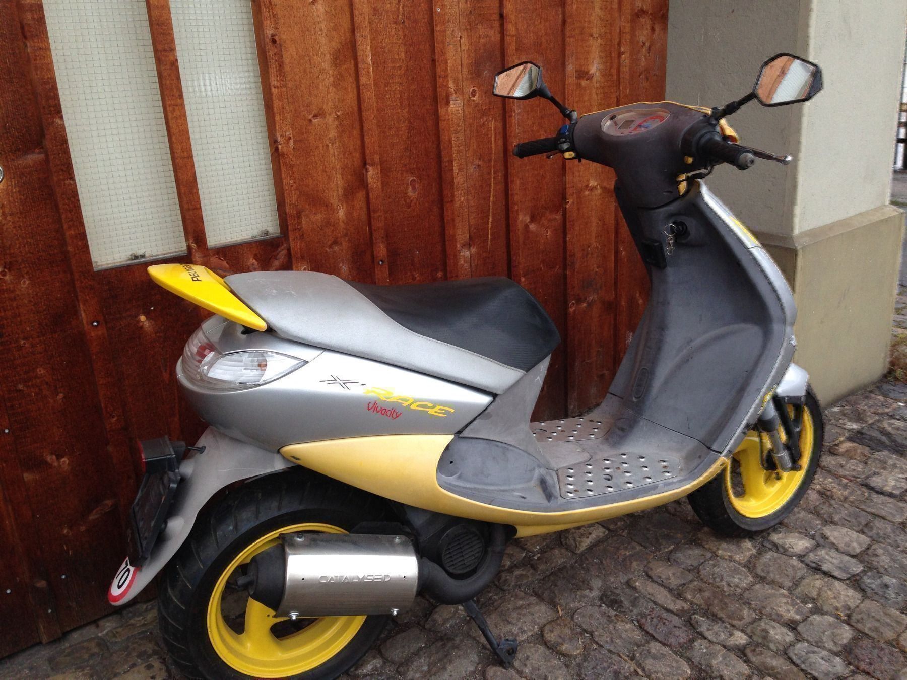 Scooter: Peugeot Vivacity 50IL – Usato da Spreitenbach venduto da Schumacher 1