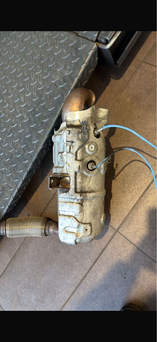 Tutti i ricambio: Ford Transit 2015 Diesel Partikelfilter – Usato da Niederuzwil venduto da Zef123 1