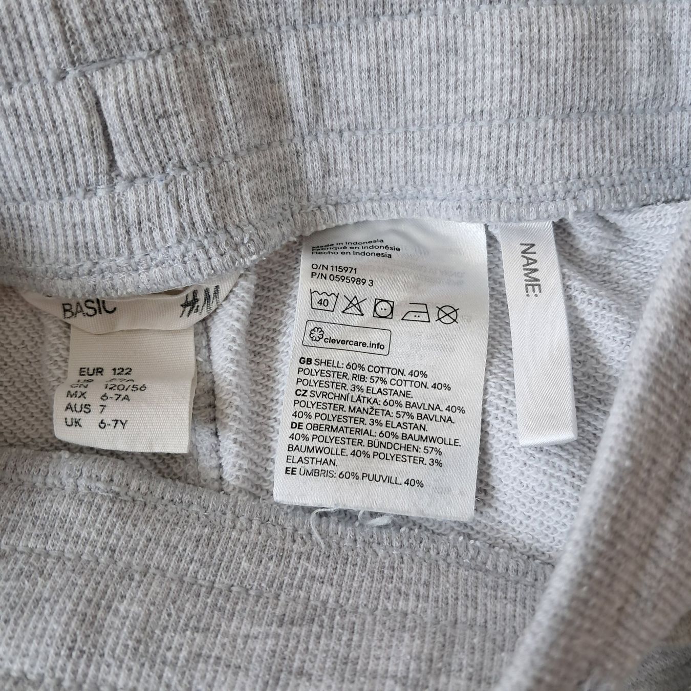 H&M Lotti & Set di vestiti: Kinder Trainerhosen Set, Grösse 122 – Usato da Meilen venduto da Vaurien15 4