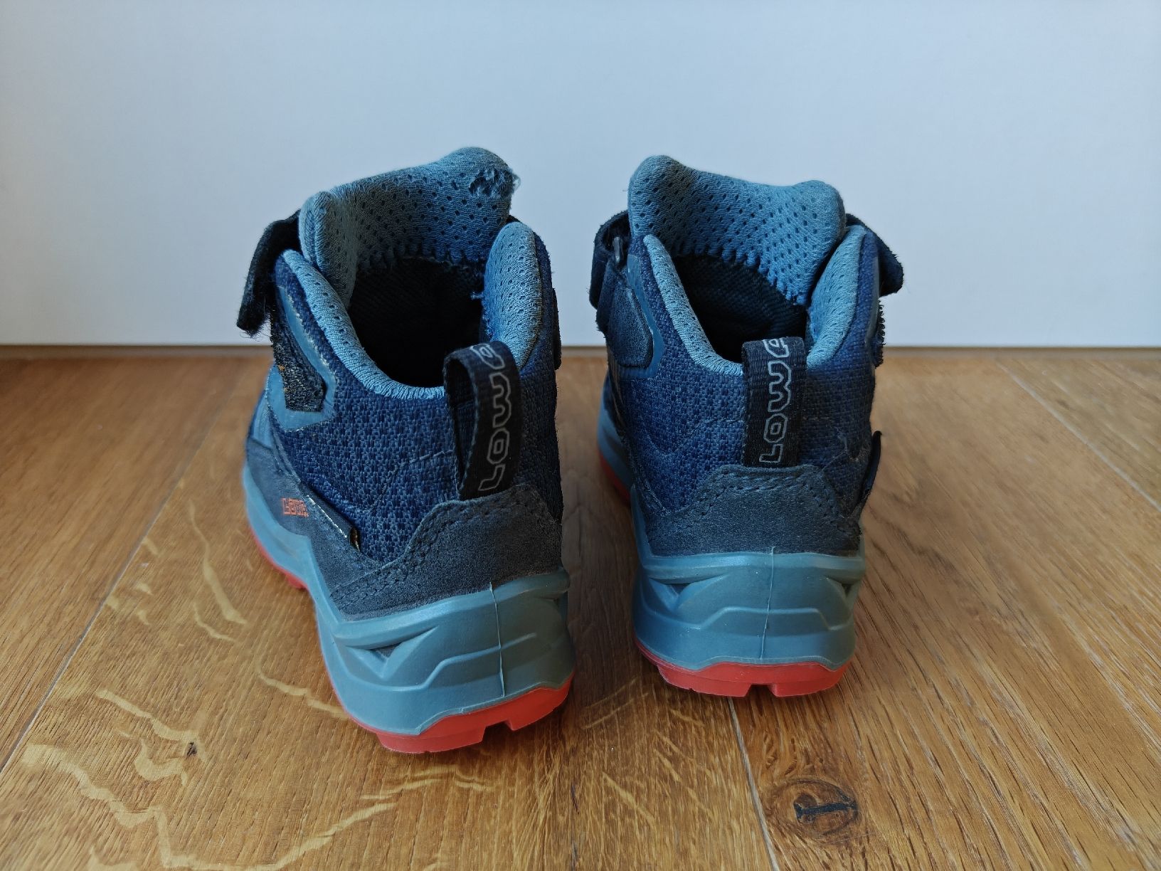 Lowa Scarpe per ragazzi: Lowa Wanderschuhe Grösse 25 – Usato da Wettingen venduto da SiSiLaWe 1