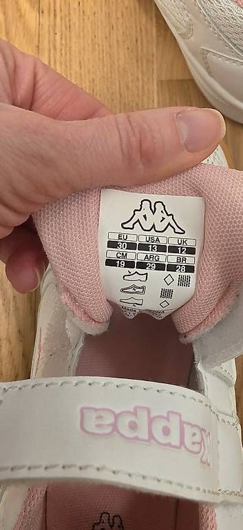 Scarpe per ragazze: Kappa Schuhe Grösse 30 – Usato da Aarburg venduto da vere86 2