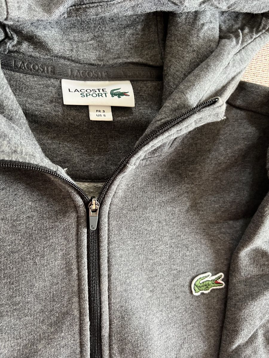Lacoste Pulls & Sweat-shirts: Lacoste Hooded Sweater – D'occasion à Bern par EmptySpaceS
