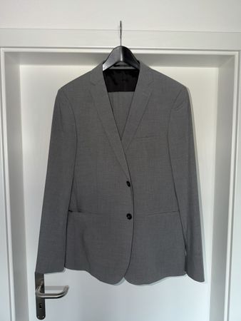 Manor Anzug, Grau, elegant, Grösse 50, Top Zustand!
