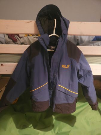 Jack Wolfskin Kinder Winterjacke Gr 128