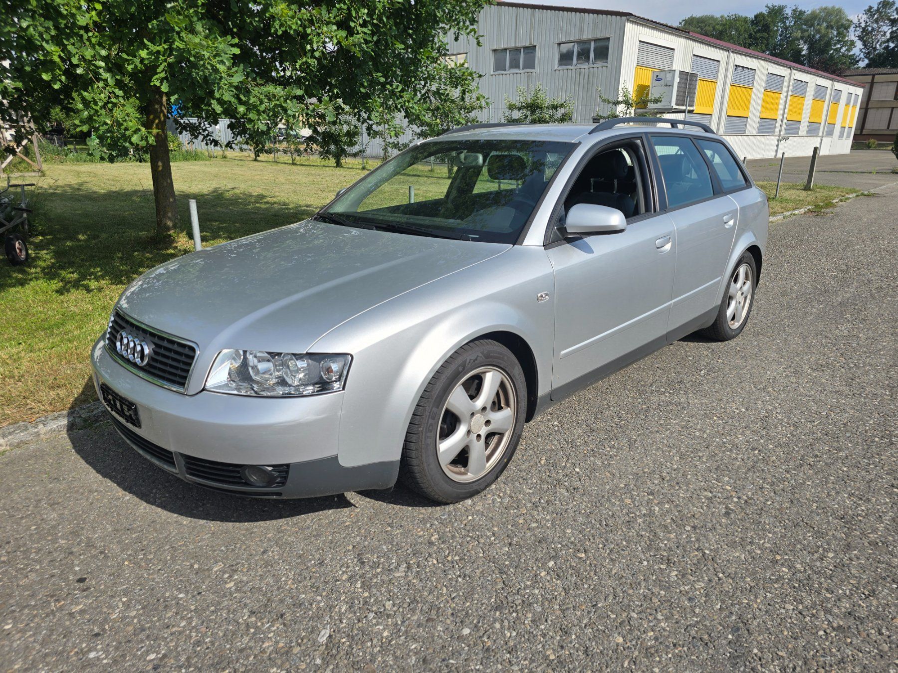 Audi Automobili: Audi A4 B6 1.8T – Usato da Wünnewil venduto da tinumueller