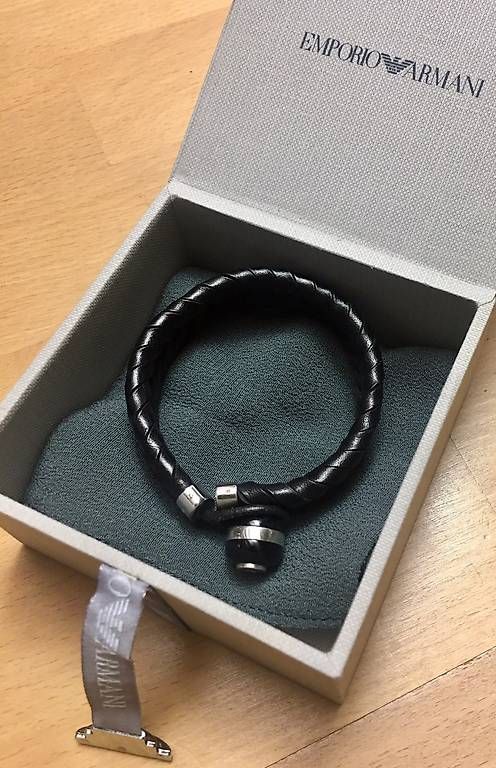 Bracciali & Braccialetti: Armani Lederarmband – Nuovo (secondo la descrizione) da Schalchen venduto da mediax