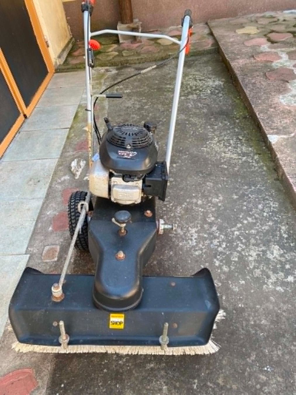 Honda Tutte le macchine: Honda Benzin Kehrmaschine – Usato da Allschwil venduto da mick-fed 5