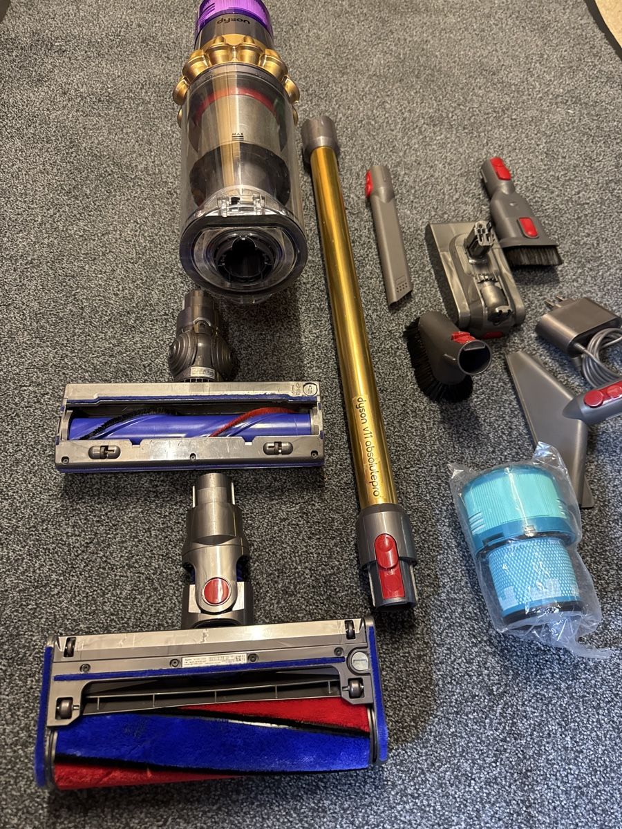 Dyson Aspirapolveri & Accessori: Dyson v11 absolute pro – Usato da Landquart venduto da Nnf007 1