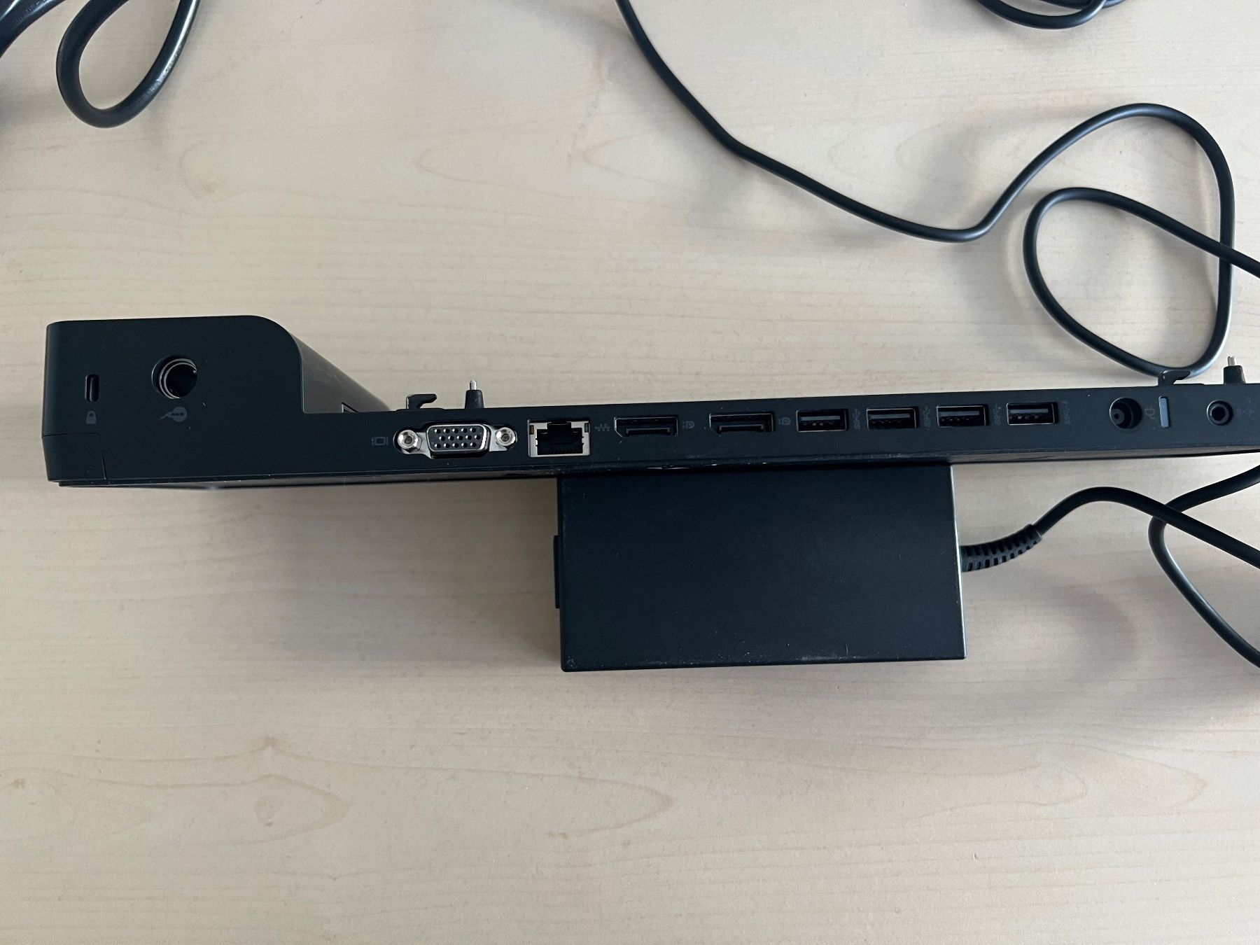 Hewlett Packard Docking station: Docking Station HP 2013 Ultra Slim – D'occasion à Winterthur par la_panna 3