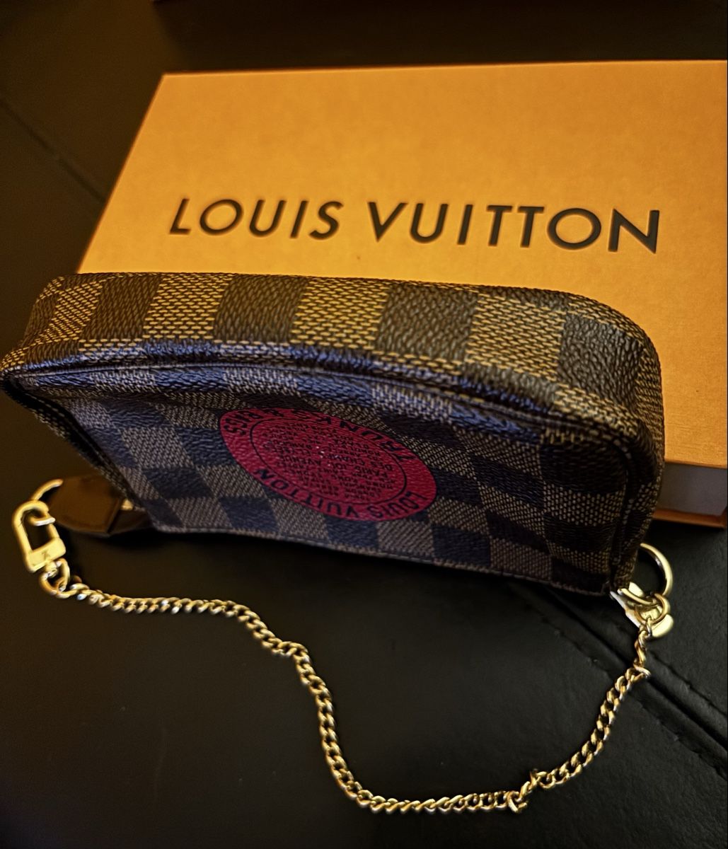 Louis Vuitton Borse da donna: Louis Vuitton Mini Pochette Accessoires – Usato da Speicher venduto da star0841 2