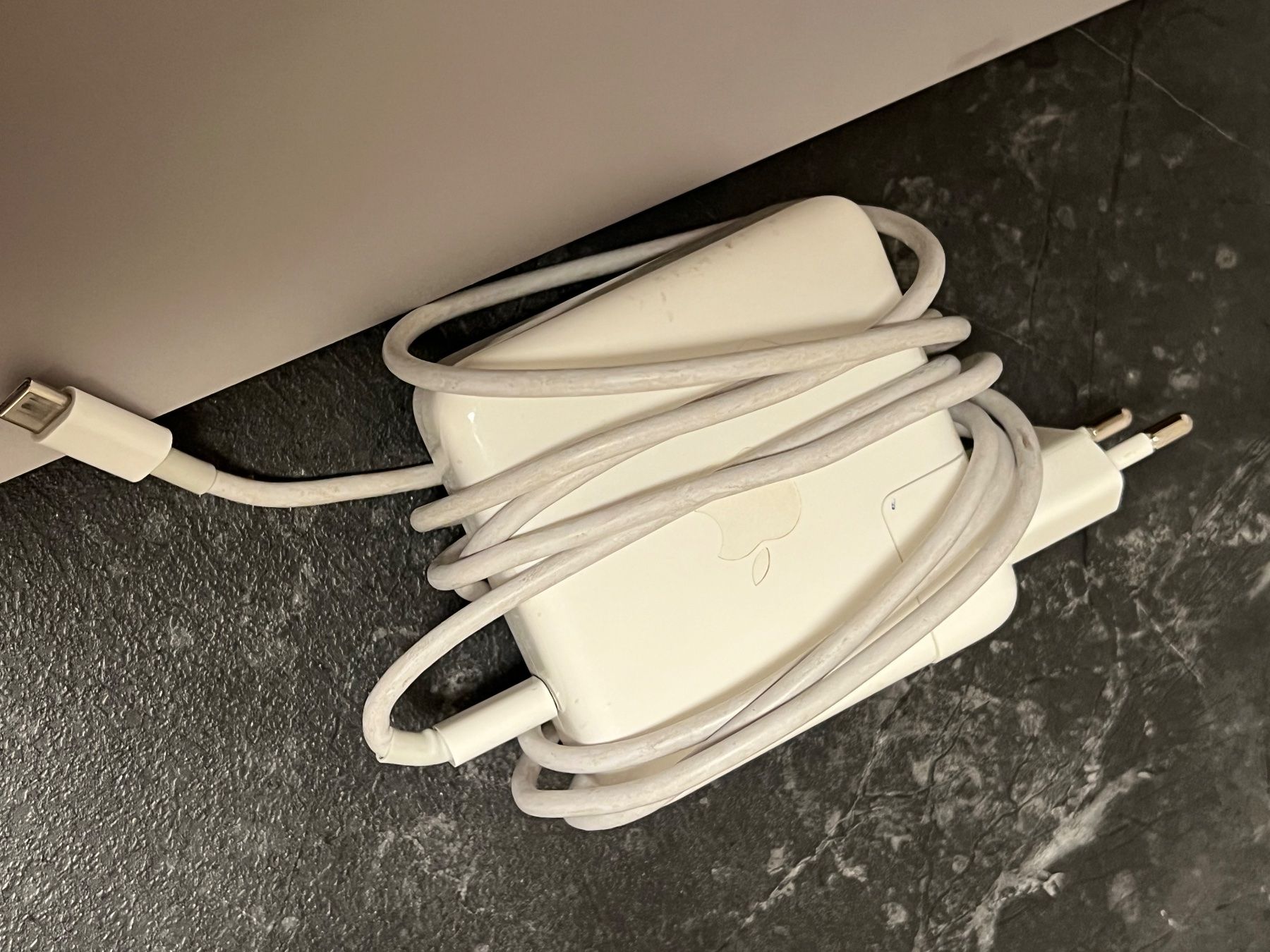 Apple Notebooks: MacBook Pro 13” 128GB 2019 – Gebraucht aus Adliswil von nat_7q7l 8
