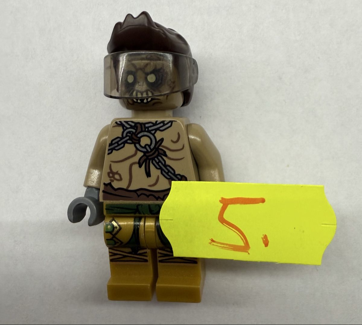 Lego Figuren: 1Lego Figur Minifigur Zombie mit Helm . – Gebraucht aus Rheinfelden von zim_2hqc 2