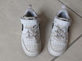 Weisse Nike Kinderschuhe, Grösse 26