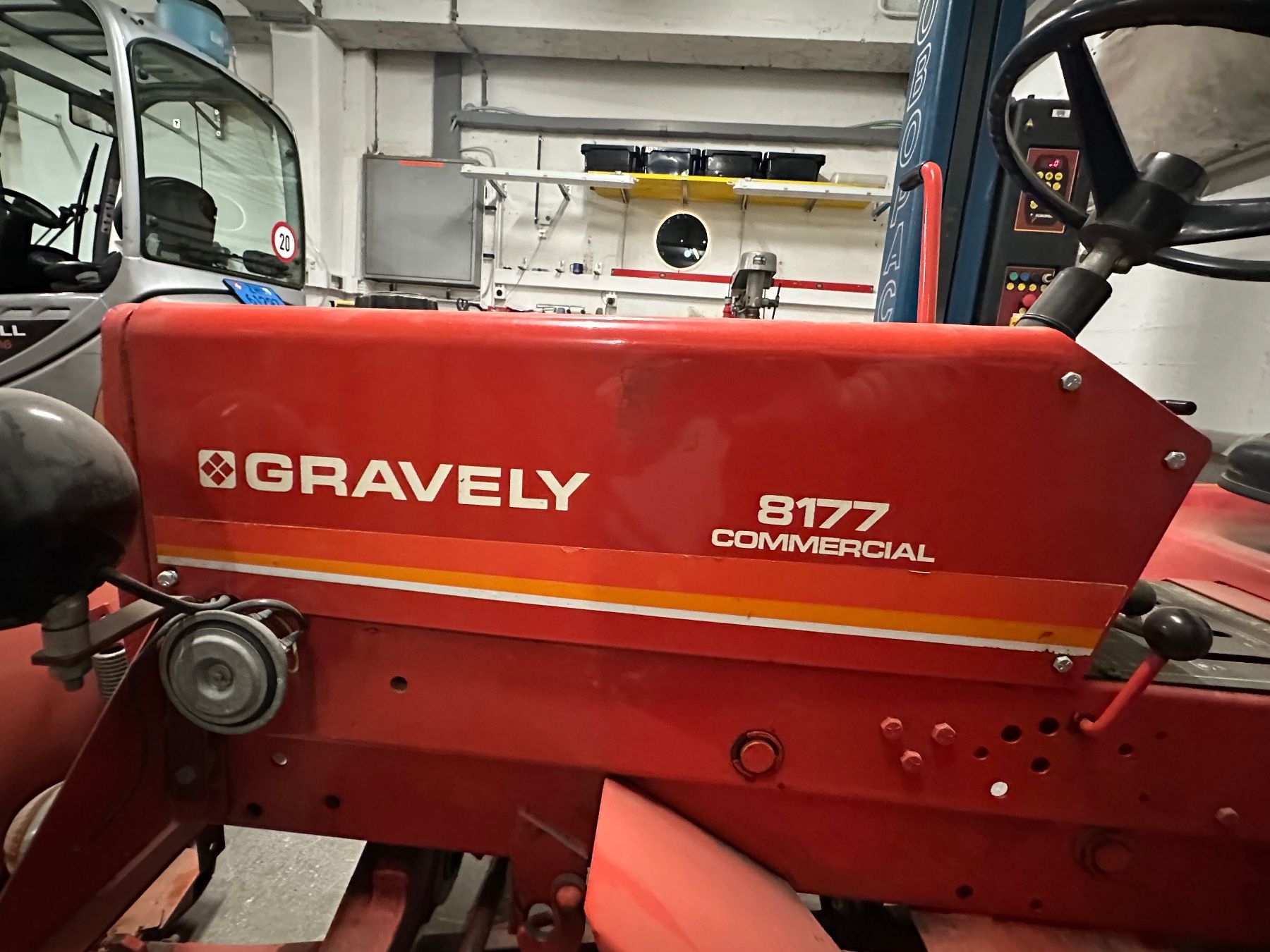 Sgombero neve: Traktor Gravely Schneepflug – Usato da Schöfflisdorf venduto da Dance04 3