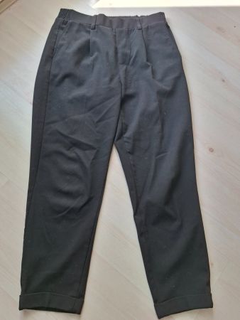 Schwarze Stoffhose von Bershka, Grösse L