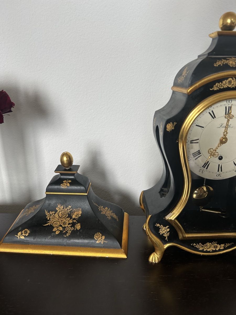 Zenith Stand- & Wanduhren: Zénith wall clock – Gebraucht aus Lausanne von regulaandjames 1