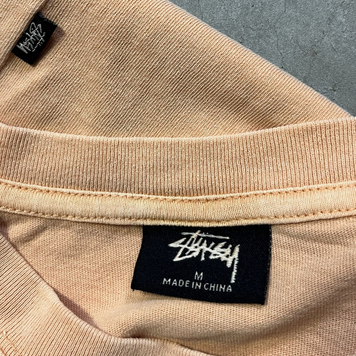 Stüssy T-shirt: Stüssy Pocket Tee (M) – Nuovo (secondo la descrizione) da Chamoson venduto da Sapoloshop 2