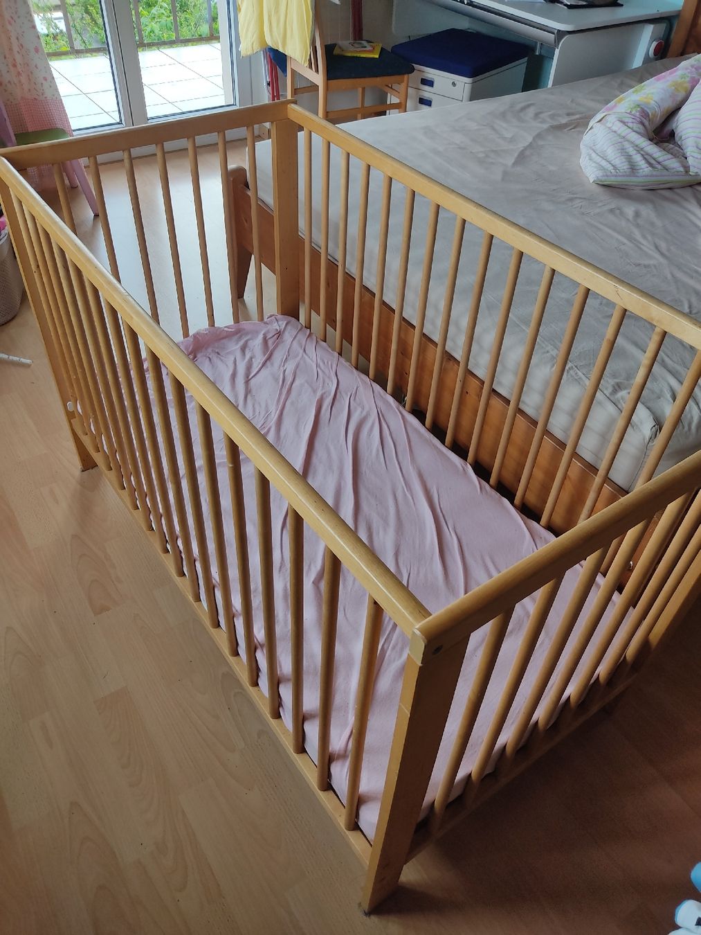 Betten: Baby Bett / höhenverstellbar – Gebraucht aus Altstätten SG von Rhein_Au