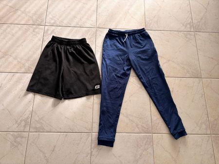 Sporthosen Set schwarz und dunkelblau Grösse 158/164