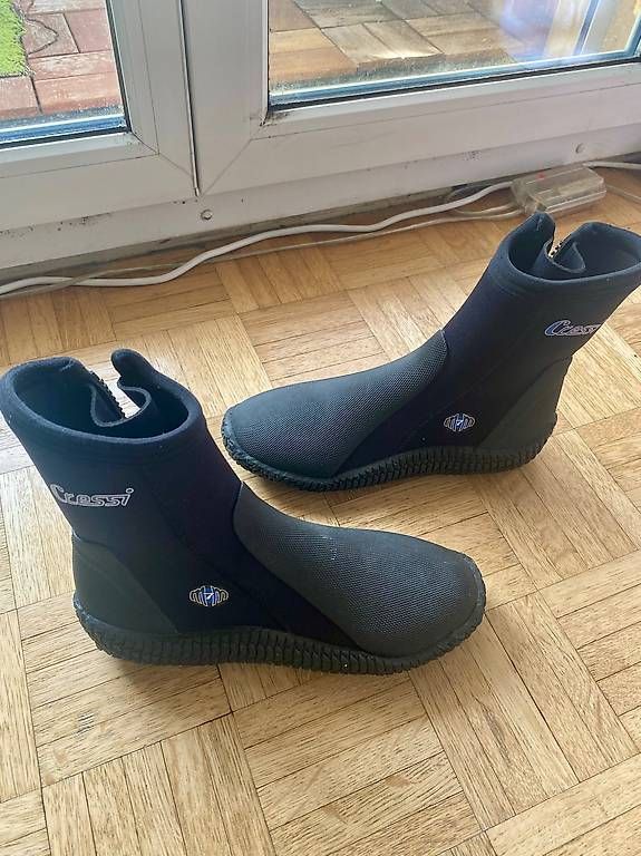 Cressi Mute per immersioni: Bottillons de plongée Cressi – Usato da Neuchâtel venduto da duprazs 4