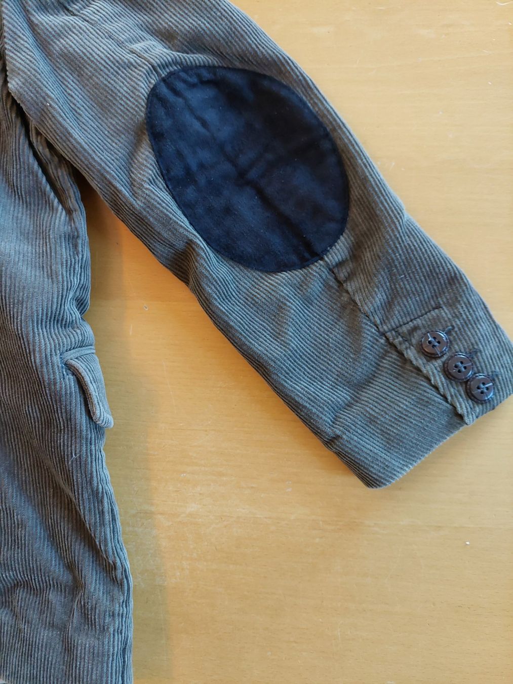 Giacche & Cappotti: LOGG Cord Jacke / Gr.116  /  5-6 J. – Usato da Zürich venduto da meymano 4