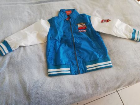 Neue Cars Jacke gr. 116